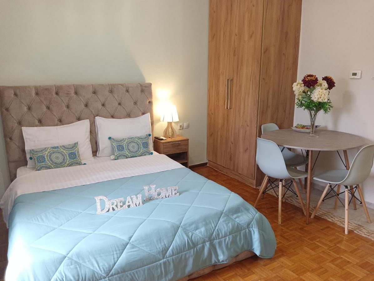 Dream Home Larissa Esterno foto